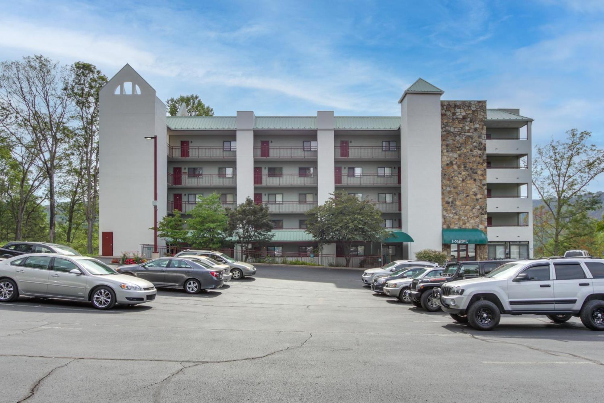 Bear-Sighting Condo Walk To Downtown Gatlinburg! المظهر الخارجي الصورة