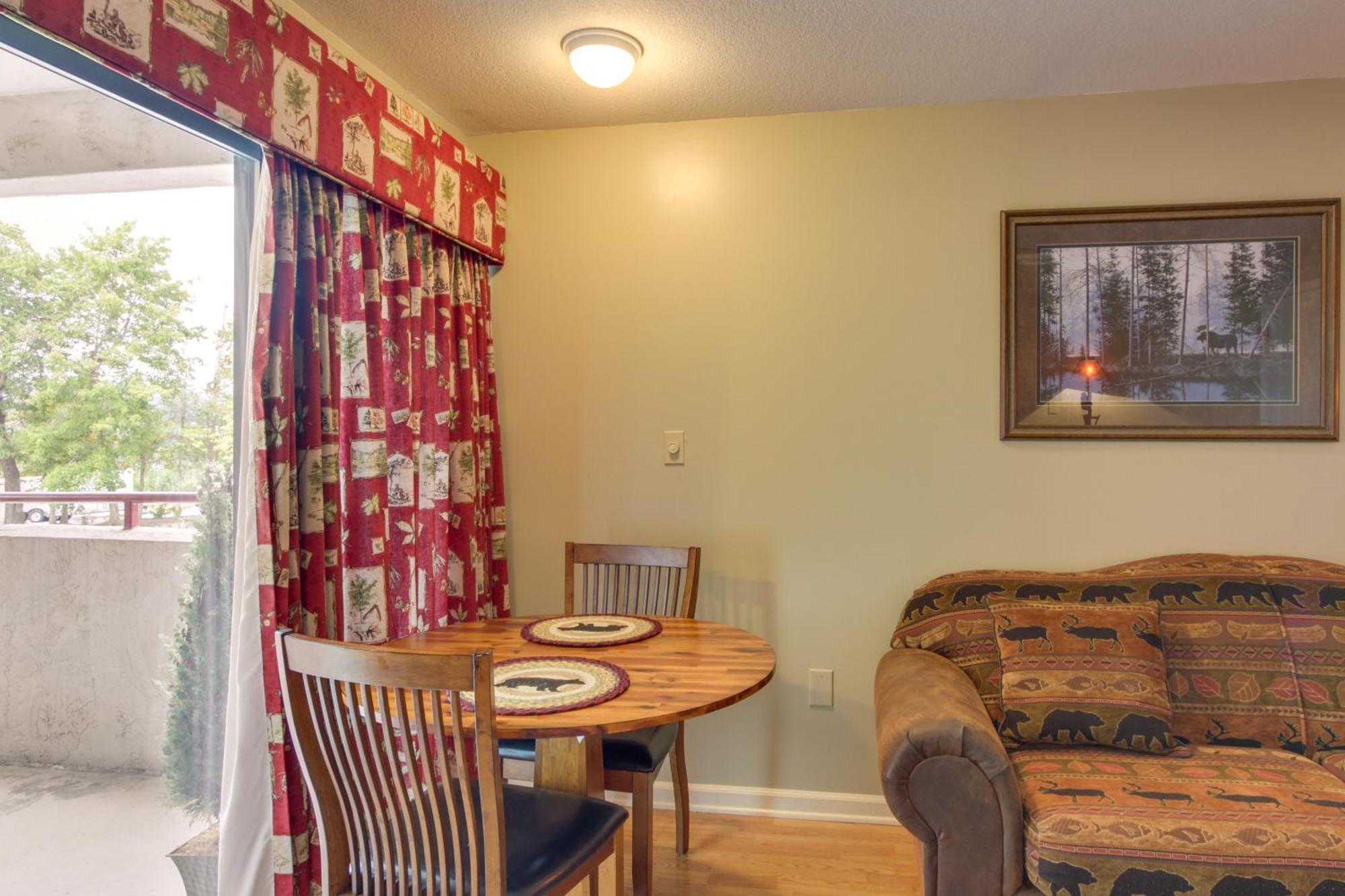 Bear-Sighting Condo Walk To Downtown Gatlinburg! المظهر الخارجي الصورة